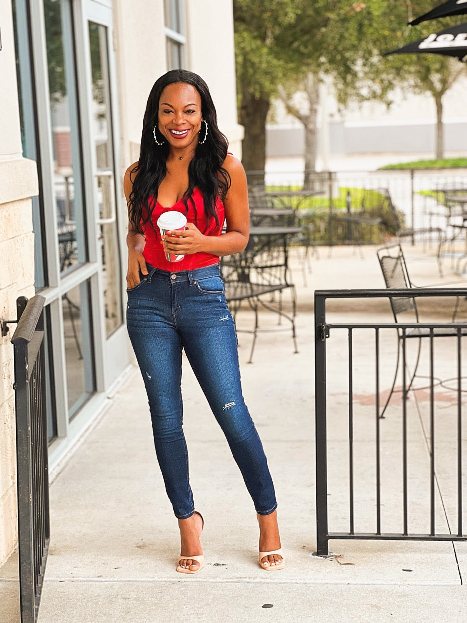 CUTE WAYS TO STYLE A CORSET.