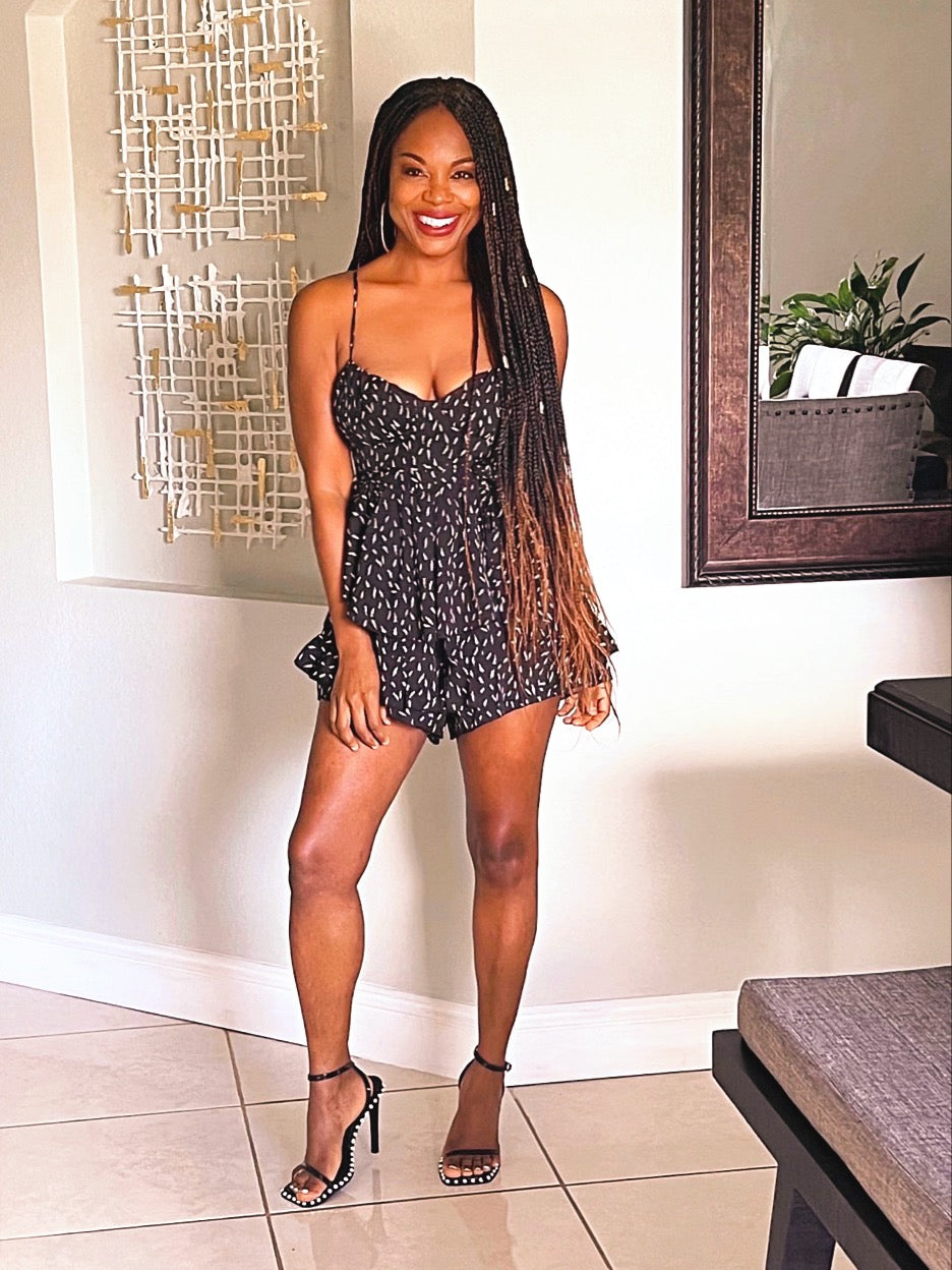 HOW TO LOOK SUPER CUTE IN YOUR RUFFLE ROMPER